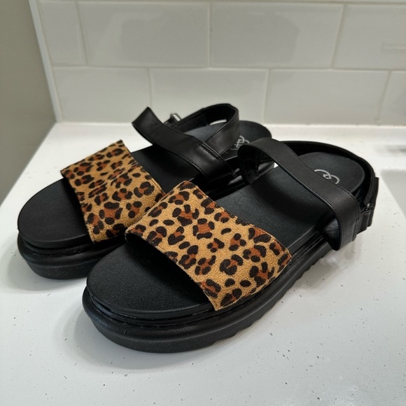 Daisy Fuentes Women’s Platform Chunky Sandals 8.5 Leopard Black Adjustable Shoes - Picture 2 of 9